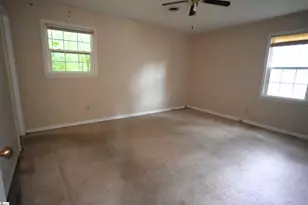 100 Crowndale Dr, Taylors, SC 29687 - Photo 14
