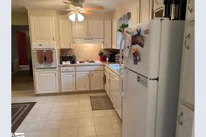 16 Ellesmere Drive, Greenville, SC 29615 - Photo 2