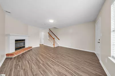 404 W Townes Court, Spartanburg, SC 29301 - Photo 4