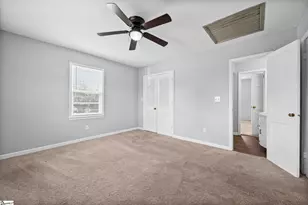 101 Duncan Heights Rd, Duncan, SC 29334 - Photo 8