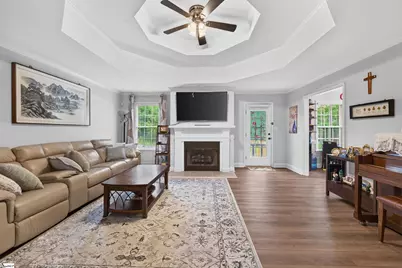 125 Hidden Ridge Drive, Spartanburg, SC 29301 - Photo 2