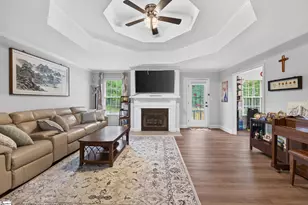 125 Hidden Ridge Dr, Spartanburg, SC 29301 - Photo 2