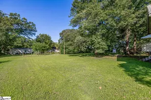 310 Hawkins St, Wellford, SC 29385 - Photo 4