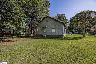 310 Hawkins St, Wellford, SC 29385 - Photo 24