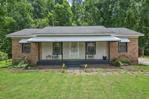 304 Stuart St, Laurens, SC 29360 - Photo 1