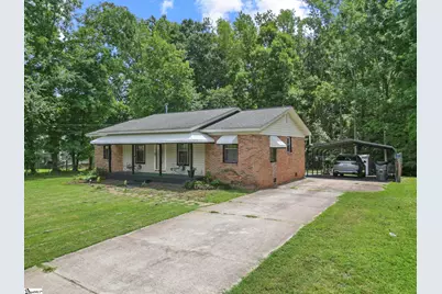 304 Stuart Street, Laurens, SC 29360 - Photo 2