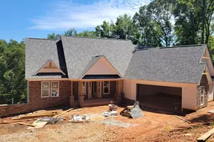 1812 Cross Creek Dr, Seneca, SC 29678 - Photo 2