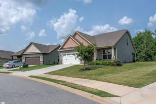 307 Barnhill Ct, Greenville, SC 29617 - Photo 1