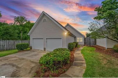 1016 Bradford Place, Greenville, SC 29615 - Photo 2
