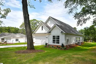 101 E C Ave, Easley, SC 29640 - Photo 2