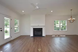 101 E C Ave, Easley, SC 29640 - Photo 16