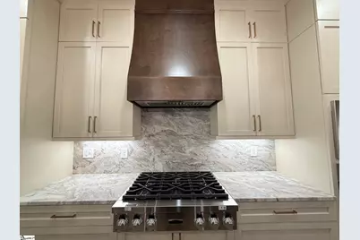 548 Verdae Drive, Spartanburg, SC 29301 - Photo 6