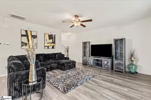 633 Grantleigh Dr, Duncan, SC 29334 - Photo 8