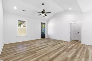 201 Tubbs Mountain Rd, Travelers Rest, SC 29690 - Photo 8