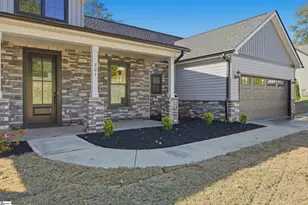 201 Tubbs Mountain Rd, Travelers Rest, SC 29690 - Photo 4