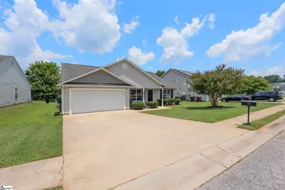 413 Bentridge Drive, Spartanburg, SC 29301 - Photo 2