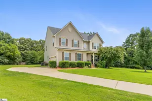 205 Lily Ct, Easley, SC 29642 - Photo 2