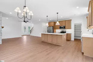 21 Burns Rd, Travelers Rest, SC 29690 - Photo 6