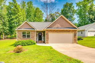 154 Rockcrest Dr, Taylors, SC 29687 - Photo 1
