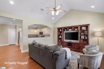 77 Hillsborough Drive, Anderson, SC 29621 - Photo 2