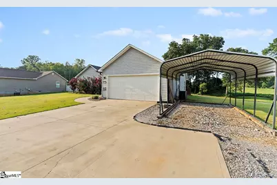21117 E Highway 76, Laurens, SC 29360 - Photo 2