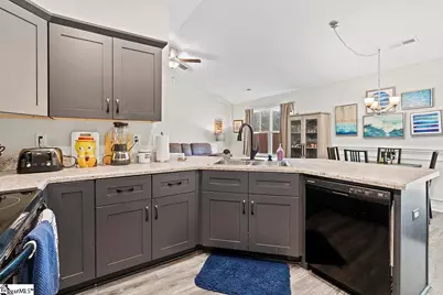21117 E Highway 76, Laurens, SC 29360 - Photo 8