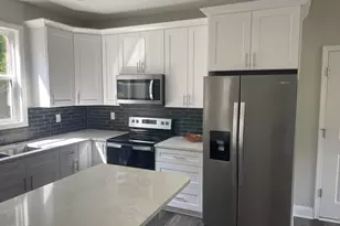 711 Rockcliff St, Greenville, SC 29617 - Photo 8
