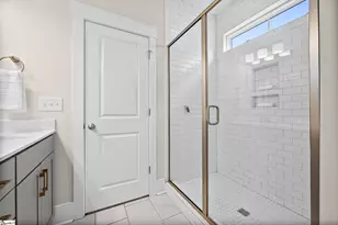 24 Byrnes Ln, Greenville, SC 29609 - Photo 18