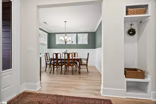 24 Byrnes Ln, Greenville, SC 29609 - Photo 6