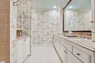 400 N Main St, Greenville, SC 29601 - Photo 20
