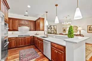 400 N Main St, Greenville, SC 29601 - Photo 14