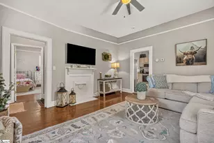 207 Woodside Cir, Simpsonville, SC 29681 - Photo 2