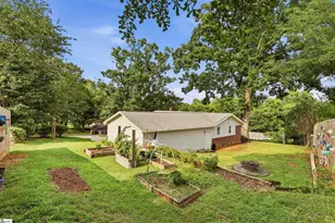 800 Poplar Dr Ext, Greer, SC 29651 - Photo 8