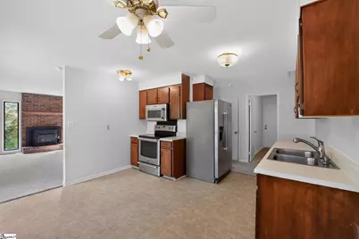 1004 Hollow Oak Drive, Taylors, SC 29687 - Photo 6