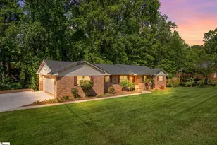 11 Fontana Dr, Greenville, SC 29609 - Photo 4