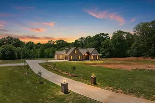 4923 Jug Factory Rd, Campobello, SC 29322 - Photo 2