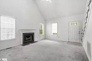 1024 Summit Dr, Greenville, SC 29609 - Photo 2