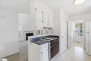 1024 Summit Dr, Greenville, SC 29609 - Photo 12