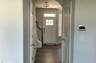 6028 Peregrine Ln, Greer, SC 29651 - Photo 2