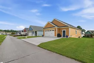 528 Coolwater Dr, Taylors, SC 29687 - Photo 8