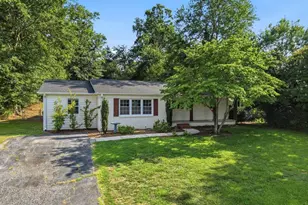 205 Walker Springs Rd, Taylors, SC 29687 - Photo 2
