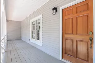 202 Holly Dr, Easley, SC 29640 - Photo 6
