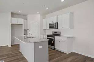 112 Wilson School St, Simpsonville, SC 29681 - Photo 8