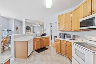 194 Birkhall Cir, Greenville, SC 29605 - Photo 8