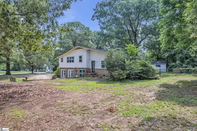 1201 Lakeview Circle, Greer, SC 29651 - Photo 2