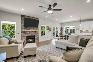 421 Oswego Ct, Greenville, SC 29607 - Photo 4