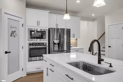 421 Oswego Court, Greenville, SC 29607 - Photo 6