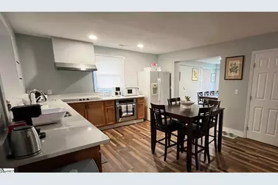 702 E Lee Road, Taylors, SC 29687 - Photo 8