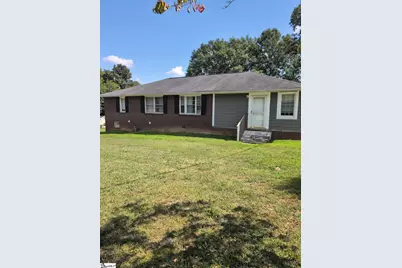702 E Lee Road, Taylors, SC 29687 - Photo 2