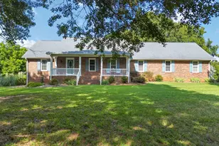 371 Davis Rd, Pelzer, SC 29669 - Photo 4